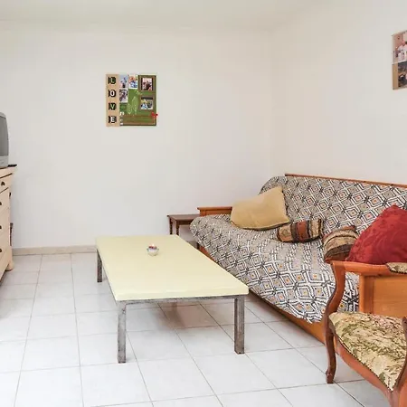 Сasa de vacaciones Awesome In With Kitchen