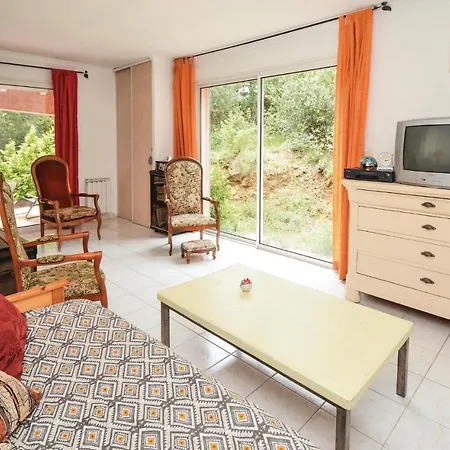 Awesome In With Kitchen Сasa de vacaciones